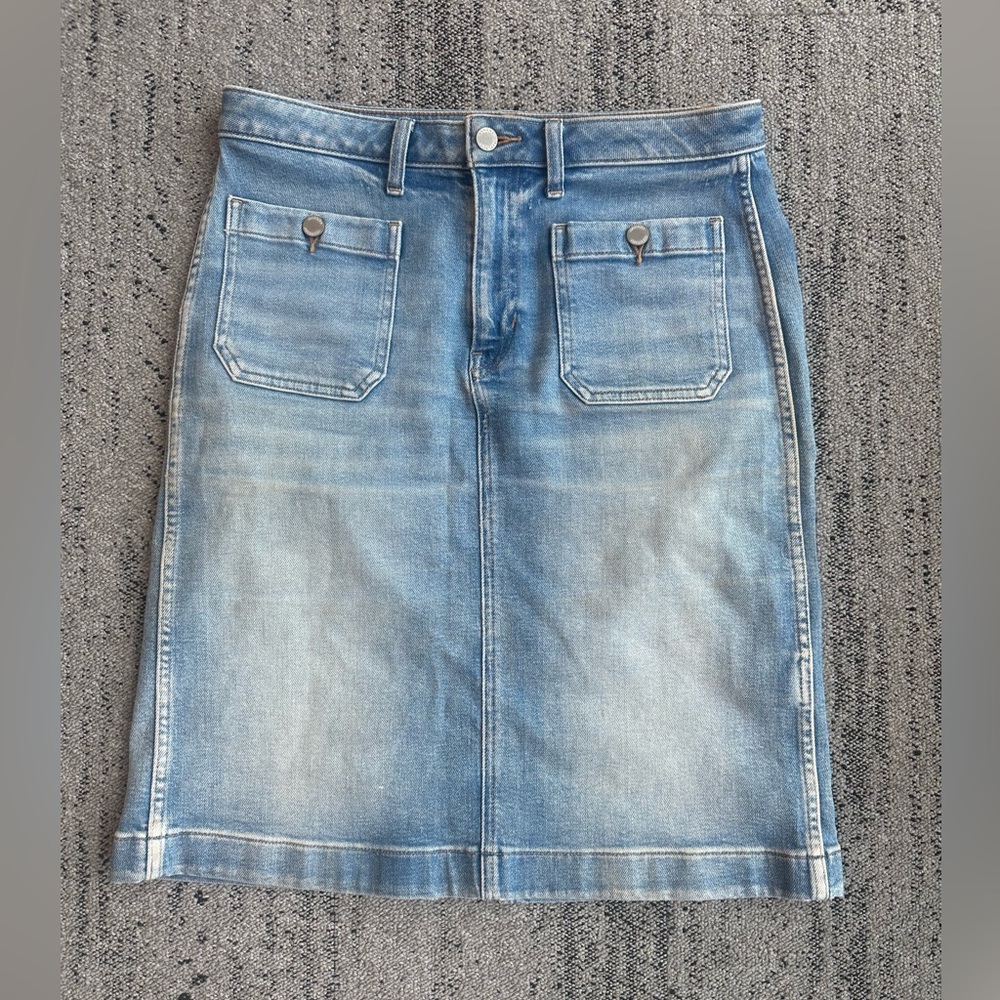 Banana Republic Light Blue Denim Pencil Skirt